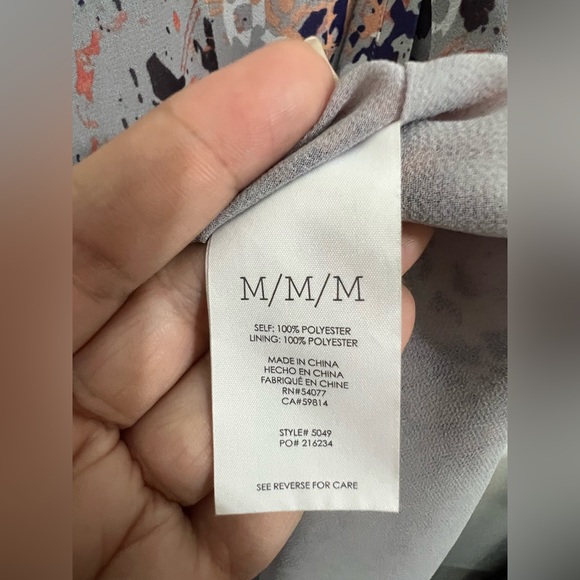 CAbi Floral Pattern Fresco Shift Pocket Dress Size Medium - Picture 7 of 7